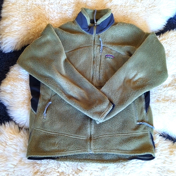 Patagonia Other - Patagonia R2 Fleece Jacket